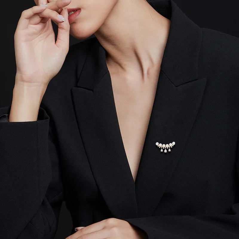 Fashion Pearl Tassel Pendant Brooch for Women Men Exquisite Coat Suit Lapel Pin, Anti-Exposure Dress Clip for Wedding Party view 3