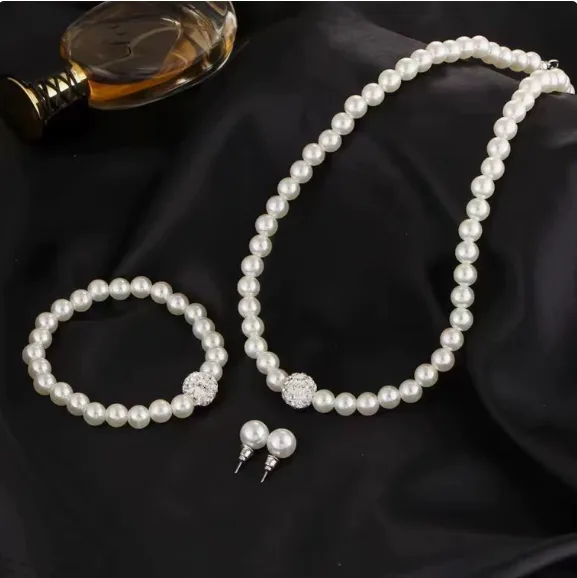 Classic Round white Imitation Pearl Necklaces Rhinestone Earrings Single Strand Pearl Bracelets for Women mother day gift Jewelry Sets